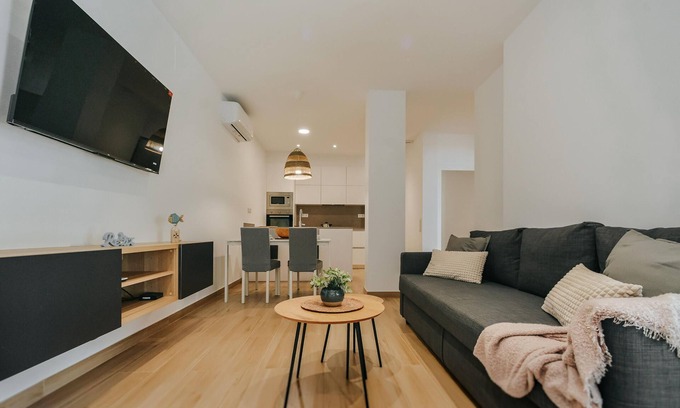 Palamos Apartamento | Tu estancia ideal junto al mar: Apartamento moderno y bien ubicado en Palamós 🌊☀️