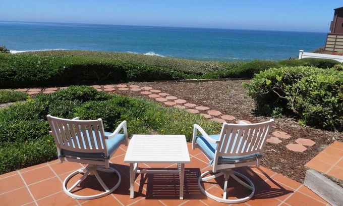 Ocean Beach Condominio | Su condominio de lujo en el océano, puesta de sol sin obstáculos y vistas al océano, aire central