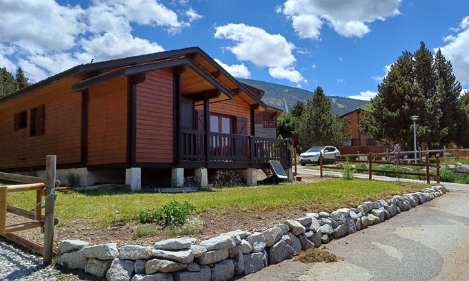 Eyne 2600 Chalet De Esquí | Your mountain holiday under the Cerdagne sun!