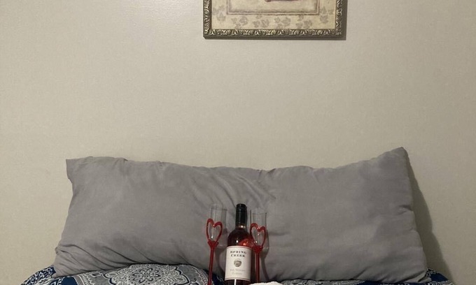 New Castle Apartamento | Your not at home come take it easy relax, recuperate and get replenished
