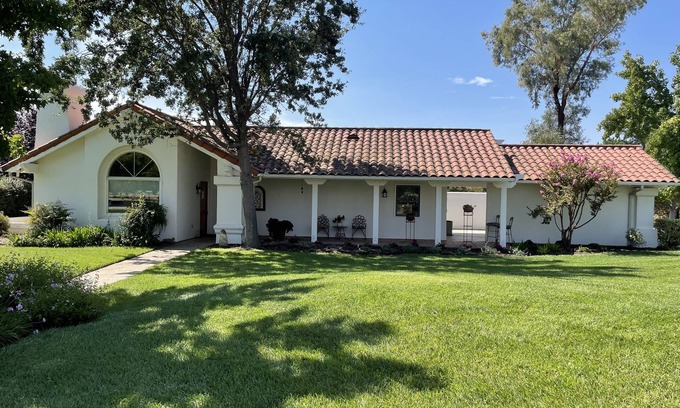 Santa Ynez Cabaña | CASITA CON ENCANTO EN 10 ACRES CERCA DE LA CIUDAD