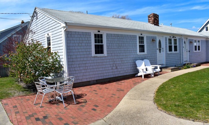 West Yarmouth Condominio | Your Perfect Beach Getaway Just a Block / 0.1 Mile Away!