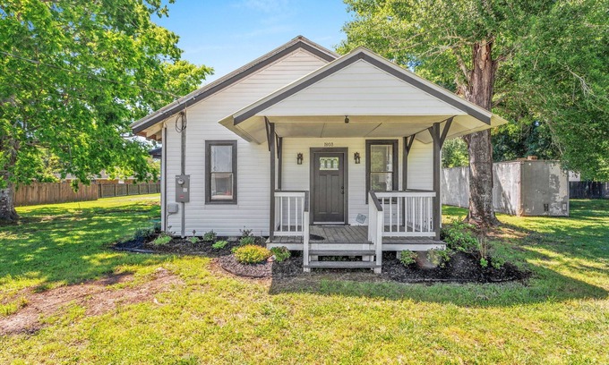 Jennings Casa | Your Perfect Louisiana Getaway: 3-Bedroom Home in the Heart of Jennings, LA