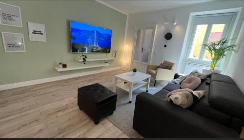 Porto Ceresio Apartamento | Your Porto Home Lake Mountain