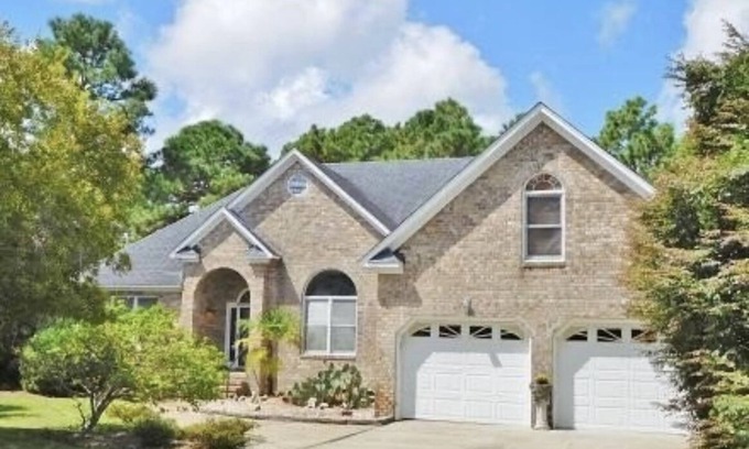 Sea Breeze Apartamento | Your private apt studio 5 min drive to the beach! 25 min to Historic Wilmington!