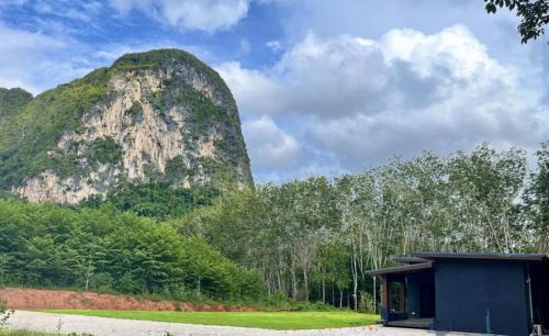 Krabi Casa | Your Red Earth Homestay