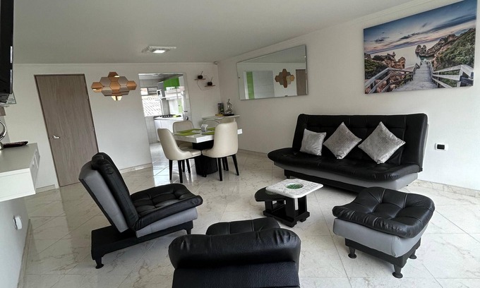 Barrios Unidos Apartamento | Your refuge in Bogota | Cozy and pet friendly
