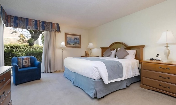 Canyon Corridor Casa | Your Relaxing Getaway Awaits! Fully-Equipped Kitchen Ideal for Outdoor Explorers