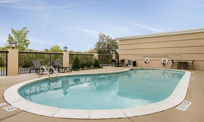 Savannah Casa | Your Relaxing Getaway Awaits! 3 Upscale Units, Free Parking! Outdoor Pool