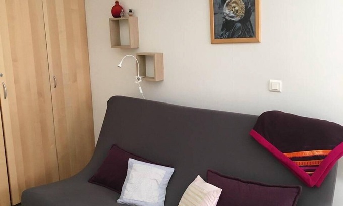 Riou - Petit Juas - Av de Grasse Apartamento | Your studio10 minutes to the famous Forville Market and to the beach!