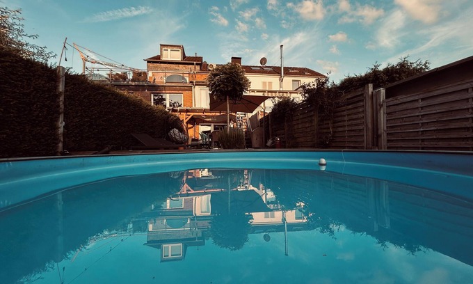 Heisingen Apartamento | 🍃 Your time out in Essen-Heisingen: Vacation apartment with garden and pool