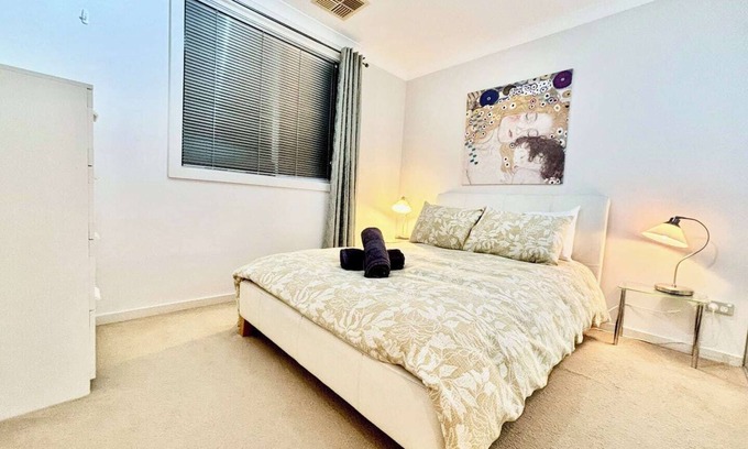 East Perth Casa | Your Tranquil Haven in East Perth