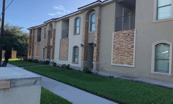 Edinburg Casa | Your very own home away from home