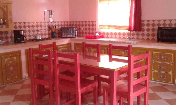 Mirleft Casa | YouRide Surf Camp tiene su sede en Mirleft, al sur de la ciudad de Agadir.