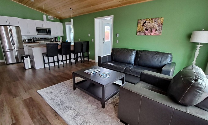 Whitehorse Casa | Yukon Hot Springs Suite #34