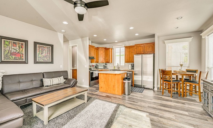 Yuma Casa | Yuma Home w/ Fire Pit & Outdoor Community Pool!