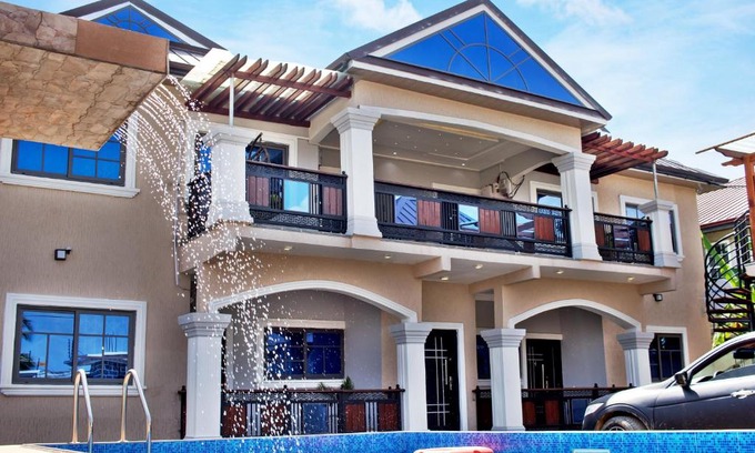 Accra Apartamento | Yussals Apartments