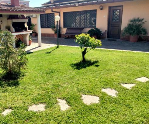Ostia Antica Apartamento | ZÍ MARIO Suite degli Ospiti - Roma Ostia Antica