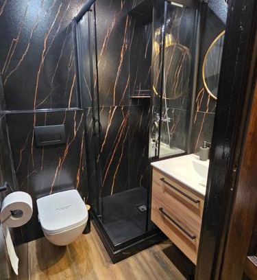 Zgierz Cama Y Desayuno | "Zacisze"