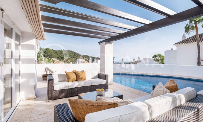 Istan Casa | Zahara de Istan, Villa Familiar con Piscina Privada.