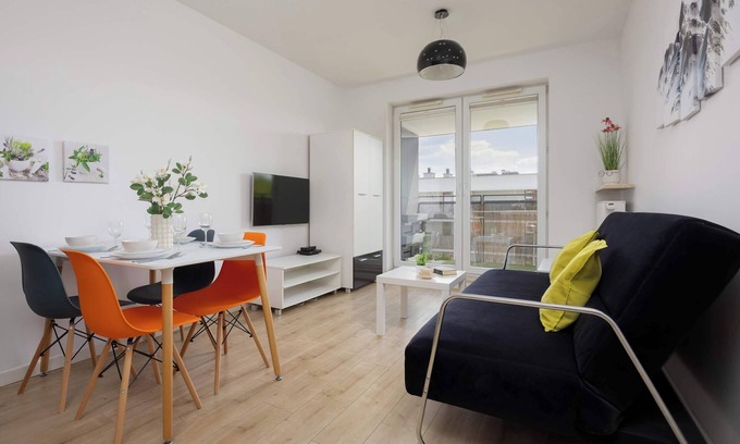 Targowek Apartamento | Zamkowa 5 | Warszawa | Modern Apartment | Parking | Balcony