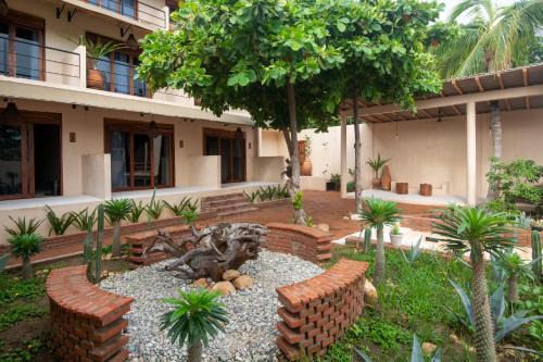 Brisas de Zicatela Hotel | Zantuar