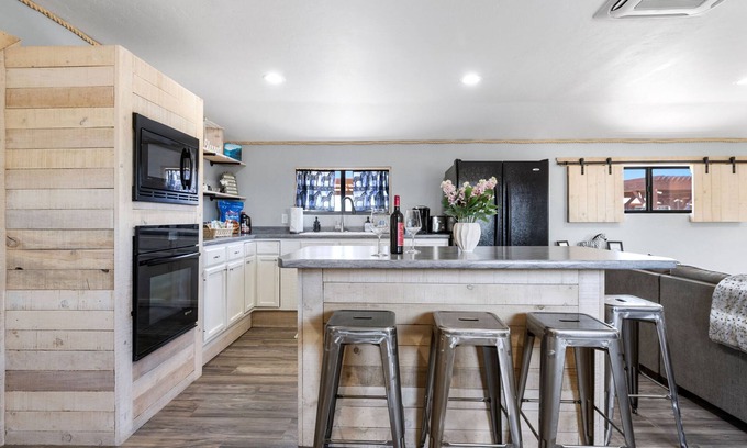 Williamson Casa | Zebra Refuge Cottage-wild Unique Prescott Stay
