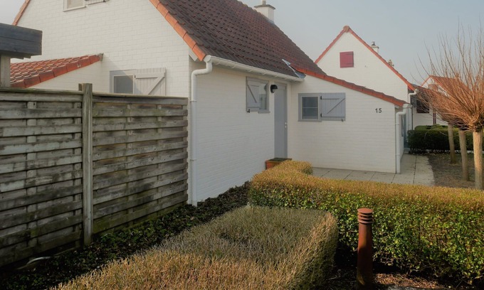 De Haan Cabaña | Zeepolder I 15 - Cozy fisherman's cottage with 3 bedrooms and large garden