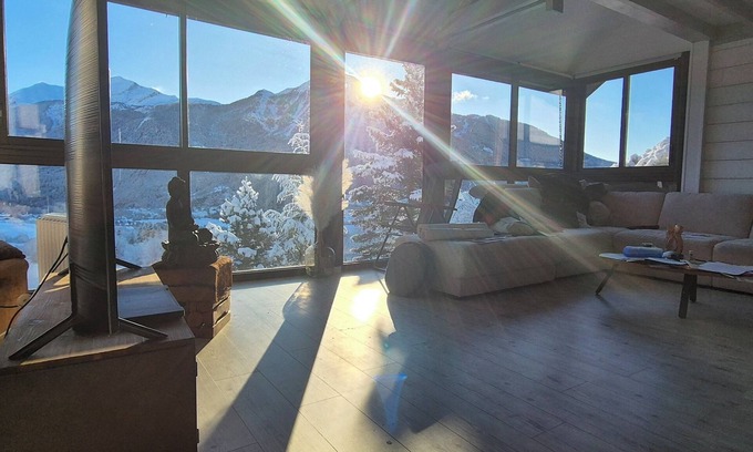 Saint-Jean-Saint-Nicolas Chalet De Esquí | Zen cocoon with panoramic view. Stations nearby.