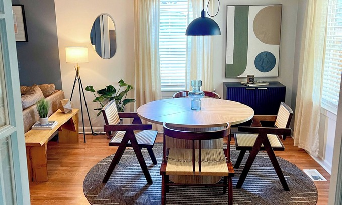 Concord Casa | Zen Midcentury-Art Deco Hideaway