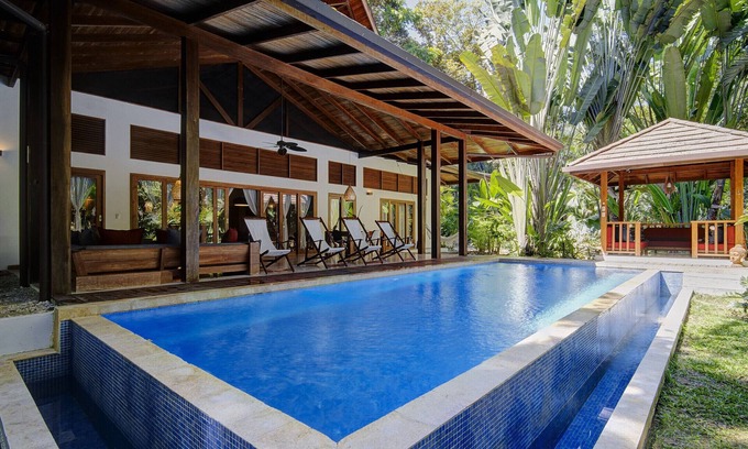 Chiguata Villa | Zen Villas. Tu propio resort de lujo privado