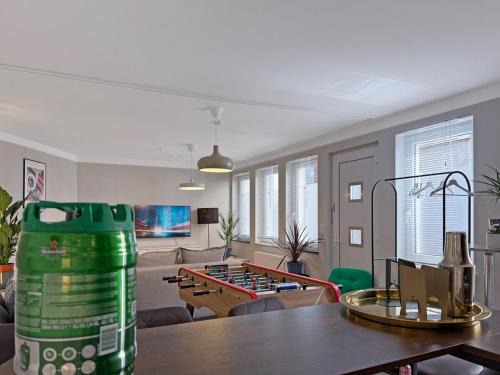 Diemershalde Casa | Zentr Stuttgart Gruppen-Duplex 13 Schlafplätze, PS5, Spiele & Terrasse