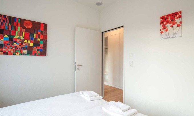 Center Apartamento | ZH Red 4 - Letzigrund HITrental Apartment