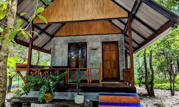 Ranong Complejo | Ziggy Stardust