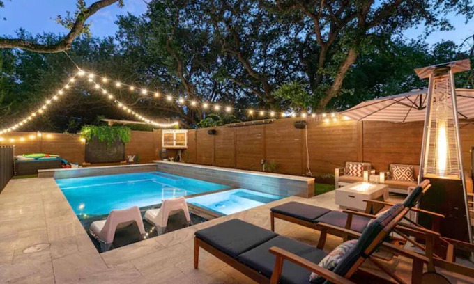 Zilker Casa | Zilker Getaway: Saltwater Pool and Walk to ACL
