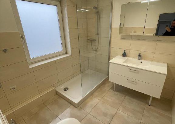 Neustadt Apartamento | Zimmervermietung Am Airport