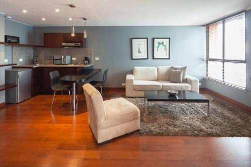 Financial District Apartamento | Zona G Luxury Escape King Bed and Fast WiFi 204