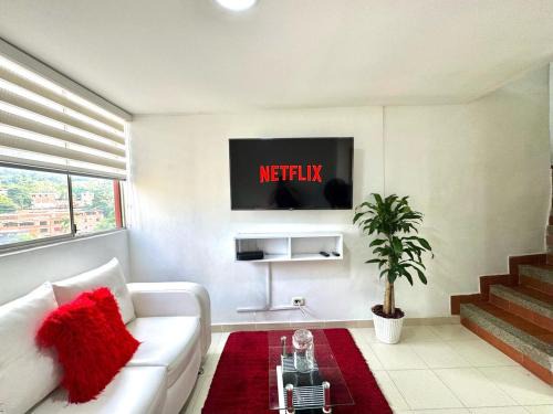 Buenos Aires Apartamento | Zona Rosa de Medellín, Ubicación Central Cerca de Centros Comerciales y Tranvía del Metro BA