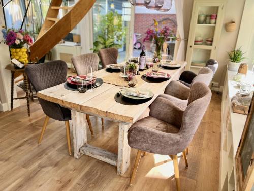 Noordwijkerhout Casa | "Zonnekind" Atmospheric holiday home in Noordwijkerhout near the beach