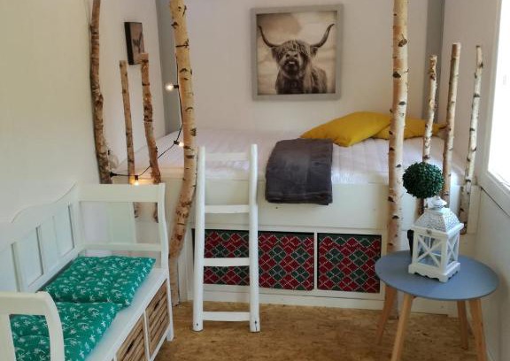 Adenbach Apartamento | Zurück zur Natur - Urlaub im Zirkuswagen, Sommeratelier oder Schindelwagen