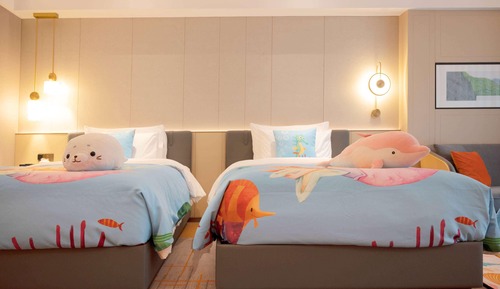 Habitación, 2 camas dobles (Hot Pool Lake View, Mermaid Theme)