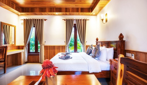 Habitación Deluxe doble, 1 cama de matrimonio grande, balcón, vistas a la montaña