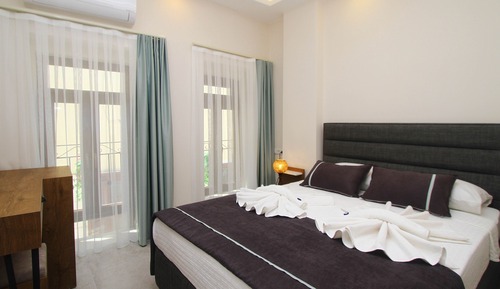 Habitación estándar con 1 cama doble o 2 individuales