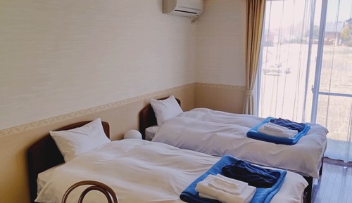 Habitación estándar con 2 camas individuales, no fumadores, vistas a la montaña