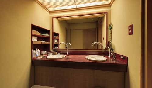 Habitación, fumadores, en esquina (Type A, Private hot spring, 74+sqm)