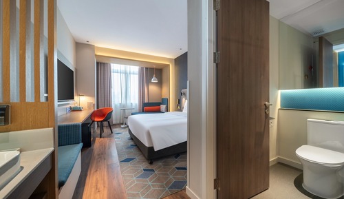 Habitación estándar, 1 cama de matrimonio grande (Stocked Minibar)