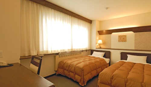 Habitación básica con 2 camas individuales, 2 camas individuales