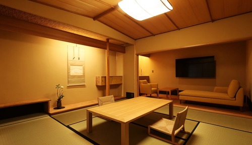 Habitación de lujo con 2 camas individuales