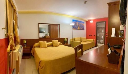 Habitación triple económica