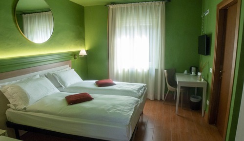 Habitación económica con 1 cama doble o 2 individuales